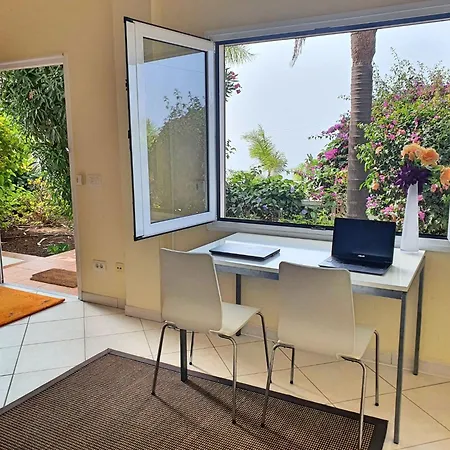 度假居 In El Mit Grossem Pool Und Meerblick By Interhome *