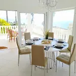 度假居 In El Mit Grossem Pool Und Meerblick By Interhome *