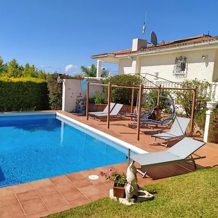 In El Mit Grossem Pool Und Meerblick By Interhome Sauzal