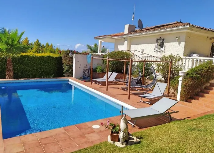 In El Mit Grossem Pool Und Meerblick By Interhome Sauzal