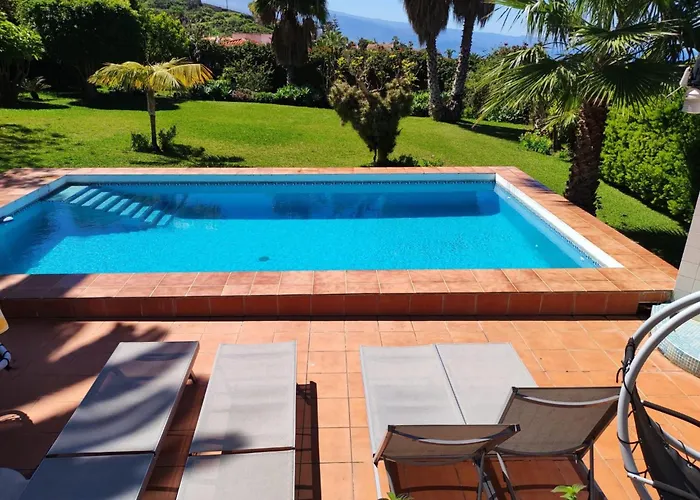 In El Mit Grossem Pool Und Meerblick By Interhome Holiday home *