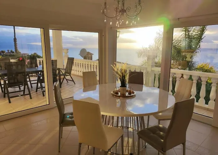 In El Mit Grossem Pool Und Meerblick By Interhome Holiday home