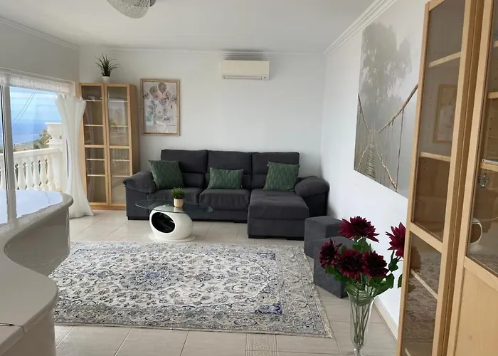 In El Mit Grossem Pool Und Meerblick By Interhome Holiday home Sauzal