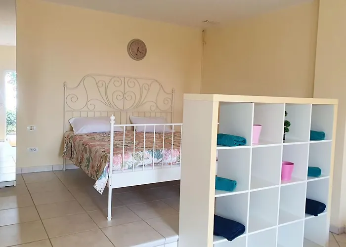 In El Mit Grossem Pool Und Meerblick By Interhome Sauzal