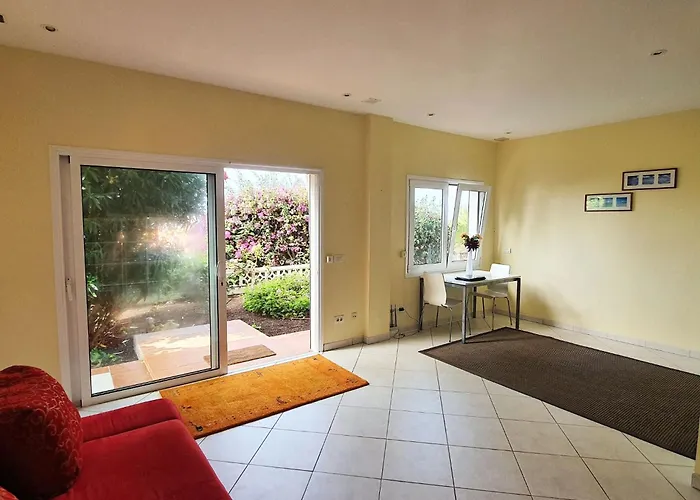 In El Mit Grossem Pool Und Meerblick By Interhome Sauzal